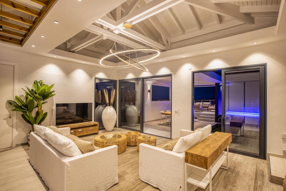 A louer villa 4 chambre Baie Orientale Saint Martin_ Salon Nuit - 31